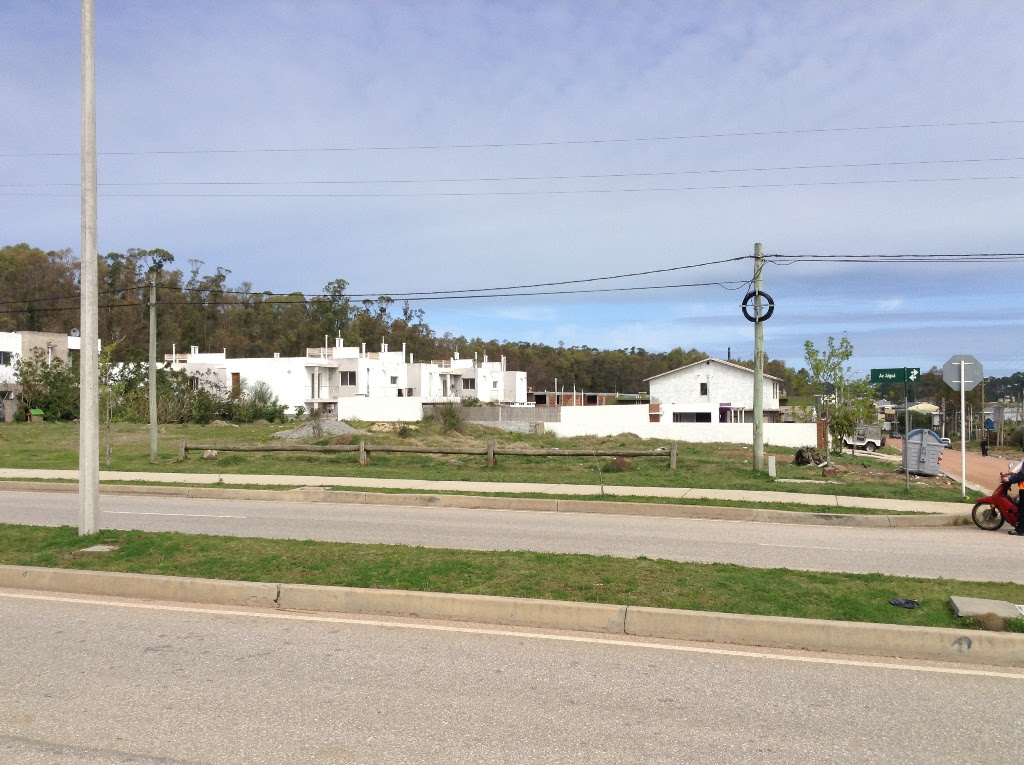 Terreno esquina en venta sobre avenida Aiguá