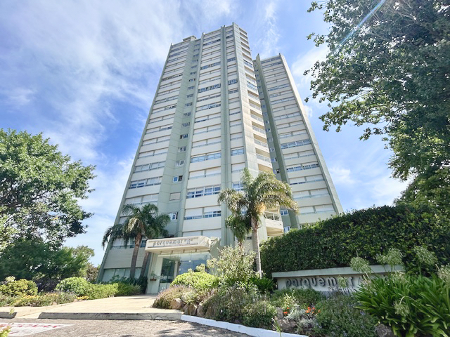 Apartamento de 2 dormitorios en edificio Parquemar