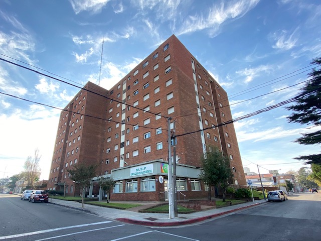 Apartamento de 2 dormitorios en edificio Puesta del Sol