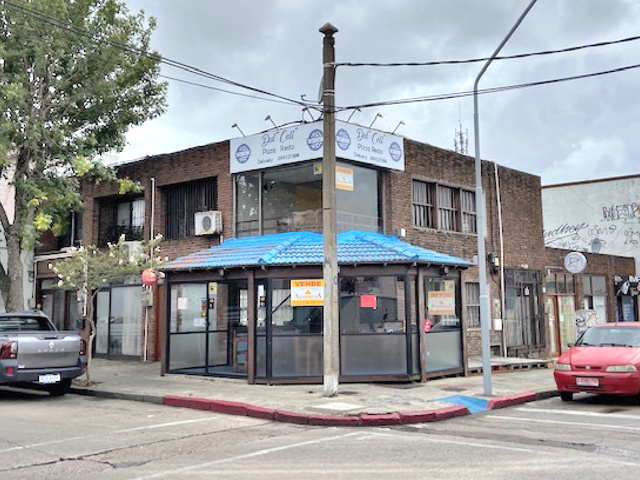 Local céntrico con mejoras para destino gastronómico