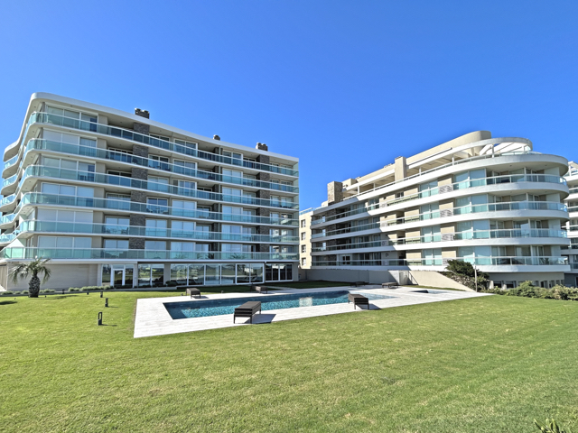 Apartamento de un dormitorio en edificio Cruceros III