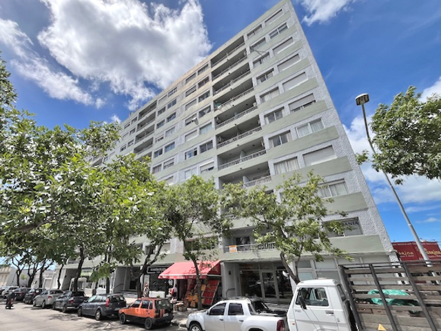 Apartamento de 2 dormitorios en Torre Rafael