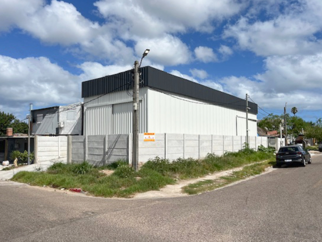 Galpón en barrio Molino