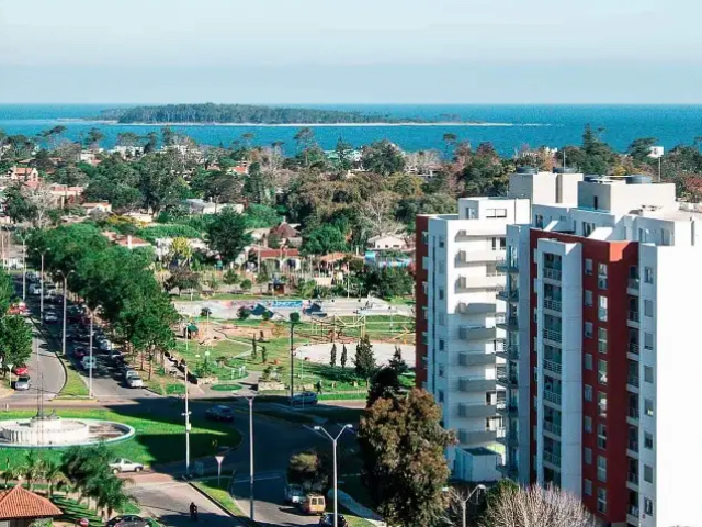 Apartamento de un dormitorio en edificio Parque Viana