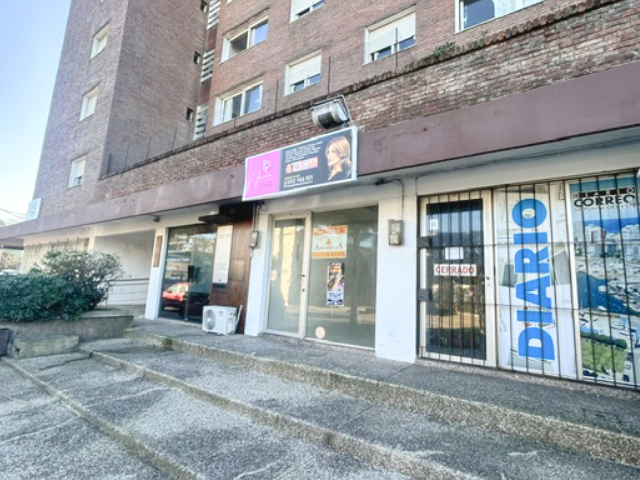 Local comercial en Torre Virrey